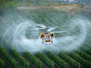 Aerial pesticides in action (Creative Commons) Aerial pesticides in action (Creative Commons)