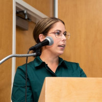 Dr. Andrea Sereda Dr. Andrea Sereda
